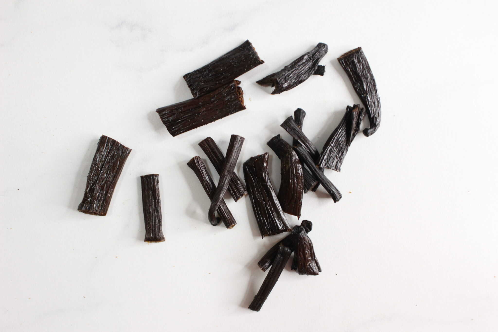 Homemade Vanilla Infused Honey: A Simple, Delicious Recipe - She Needs ...