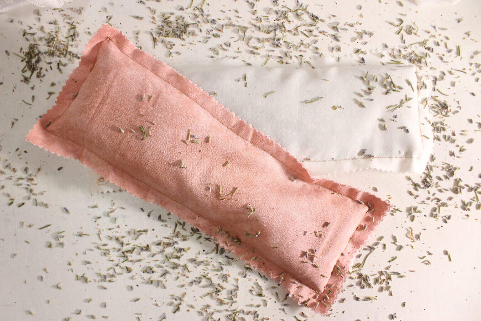 Relaxing DIY Lavender Eye Pillows Easy To Make She Needs Coffee Relaxing DIY Lavender Eye Pillows Easy To Make She Needs Coffee