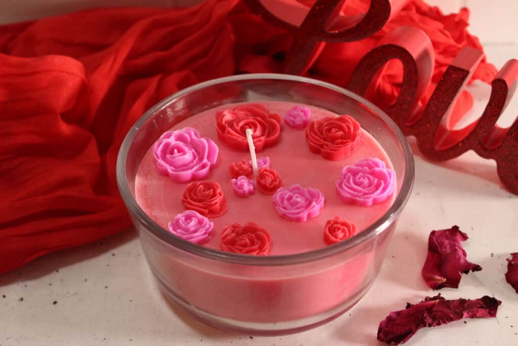 DIY Valentine&rsquo;s Day Candle You&rsquo;ll Love Making