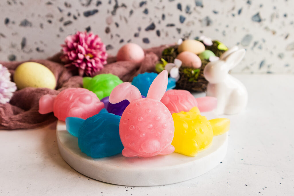 DIY Easter Bunny Soaps (Easy Melt & Pour Recipe)