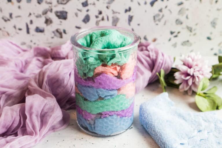 Non Toxic Bug Repellent Wipes You Can Make at Home