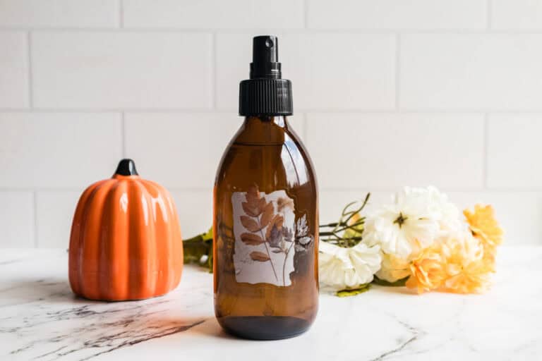 Homemade Fall Room Spray That Makes Your Home Smell Amazing